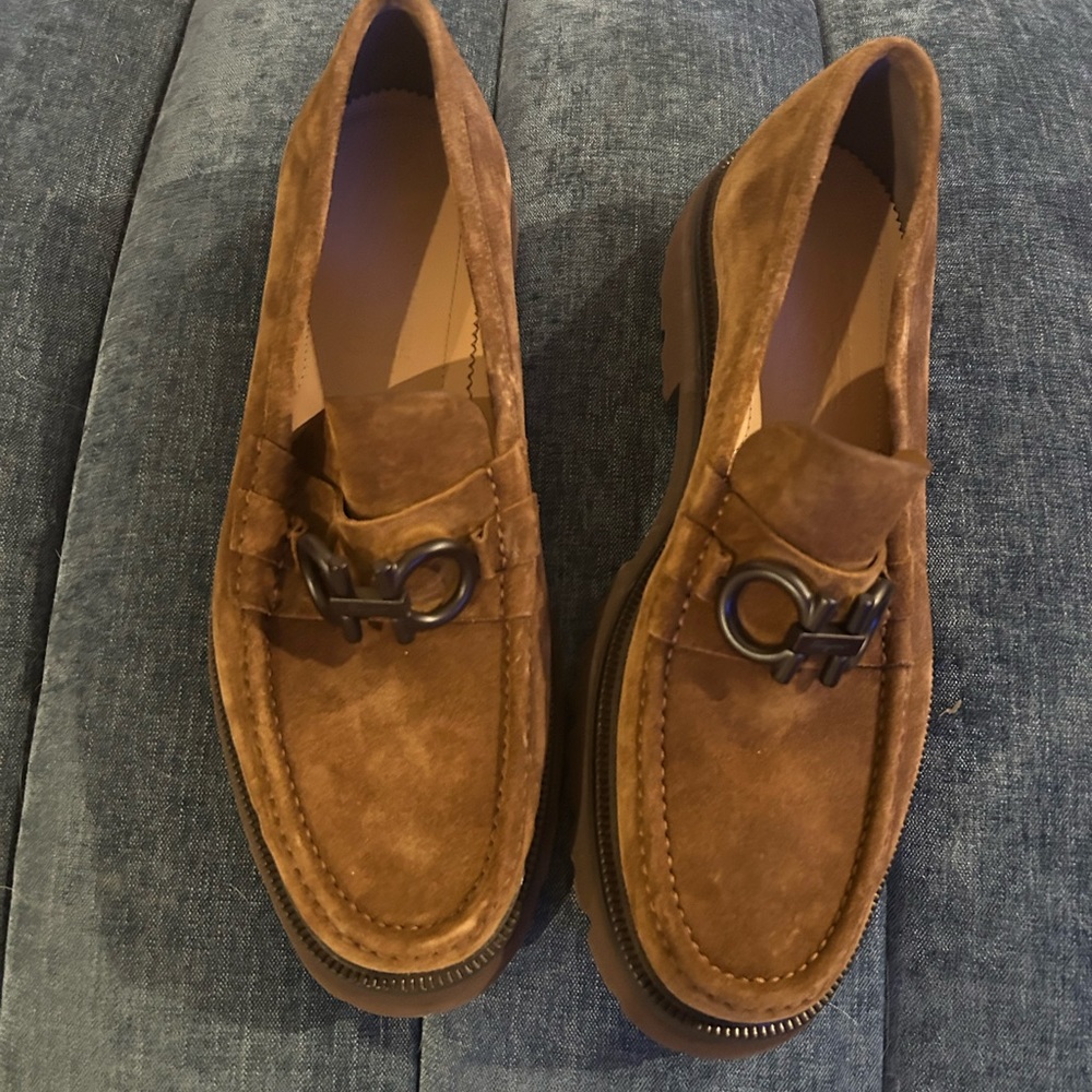 NIB Ferragamo Bleecker Size 11 lug sole loafers